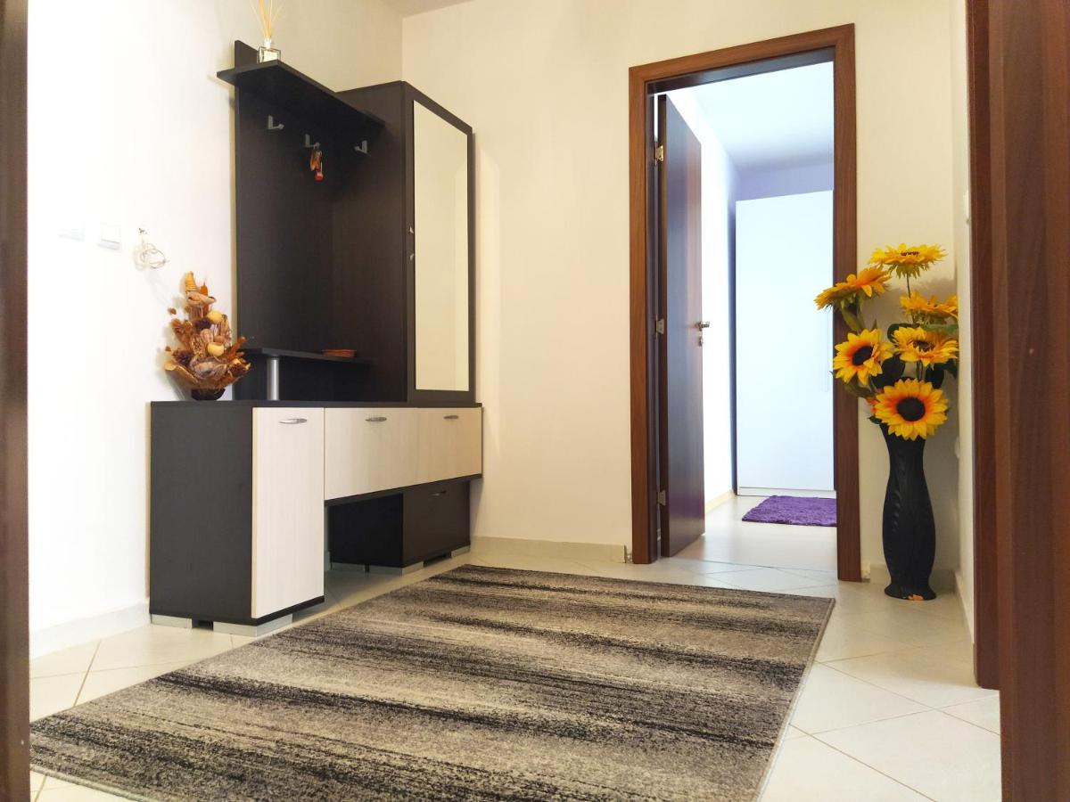 Modern Apartment In Burgas Exteriör bild