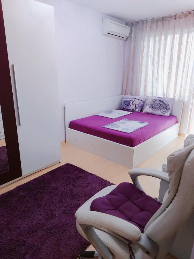 Modern Apartment In Burgas Exteriör bild